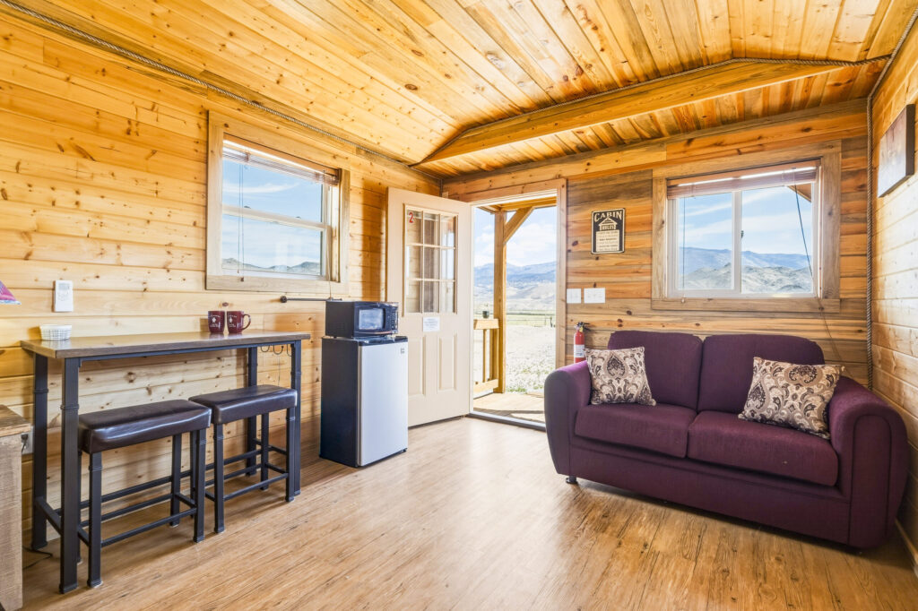 120_UTAH_01-CABIN_01-31