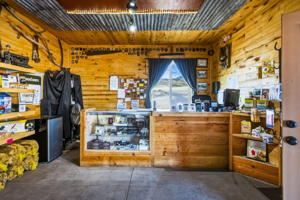 120_UTAH_01-STORE-11